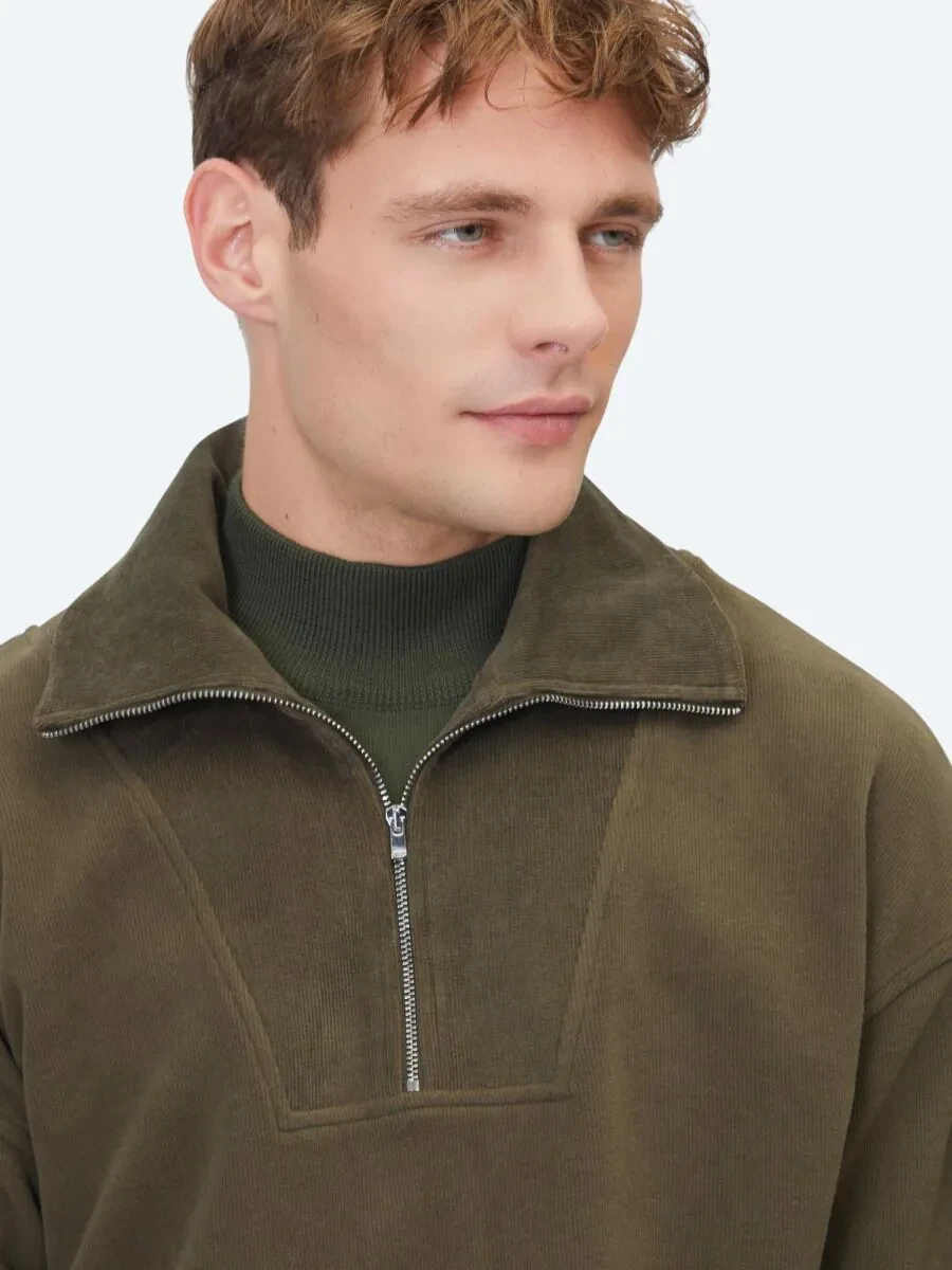 Haki Dik Yaka Çizgili Sweatshırt - 4