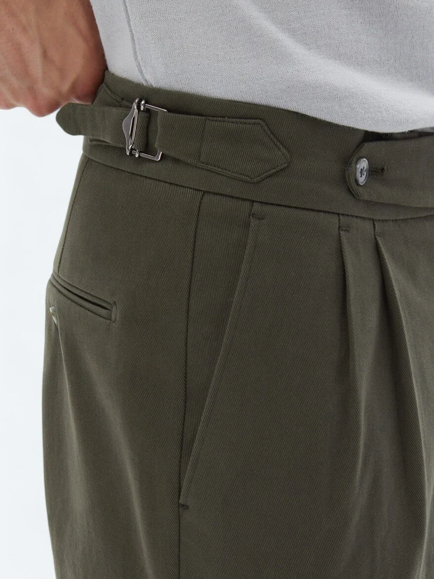 Haki Dokuma Carrot Fit Casual Pamuk Karışımlı Pantolon 