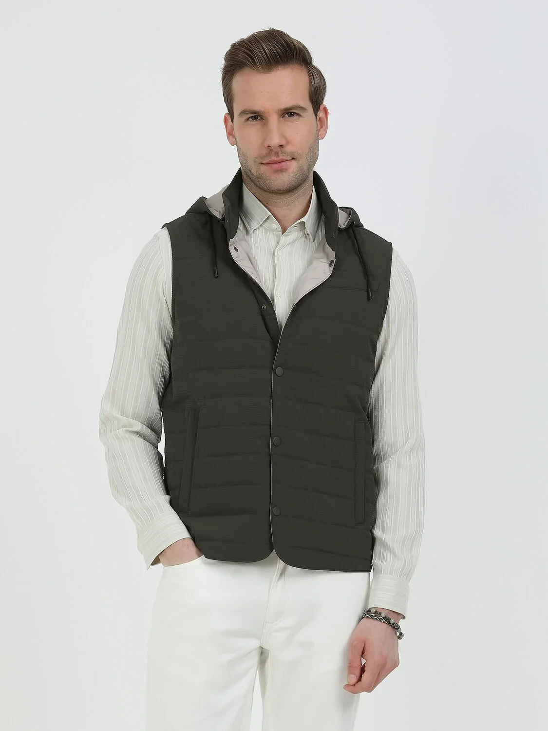 Haki Regular Fit Dik Yaka Casual Dokuma Spor Yelek - 1