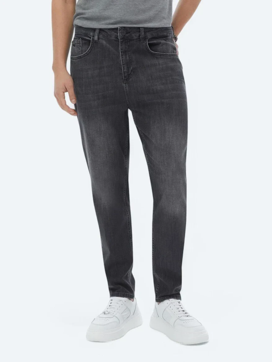 Hard Coal Carrot Fit Denim Cotton Blended Trousers - 2