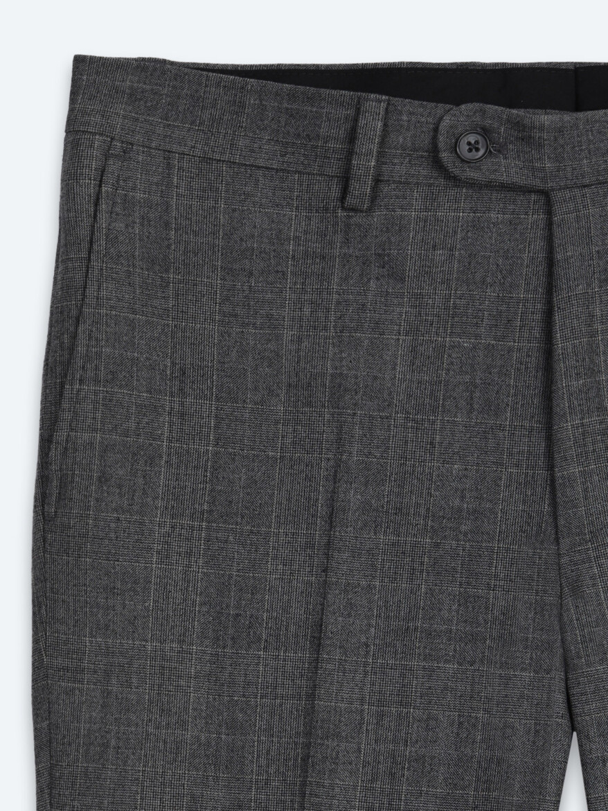 Hard Coal Checkered Modern Fit Wool Blended Suit - 10