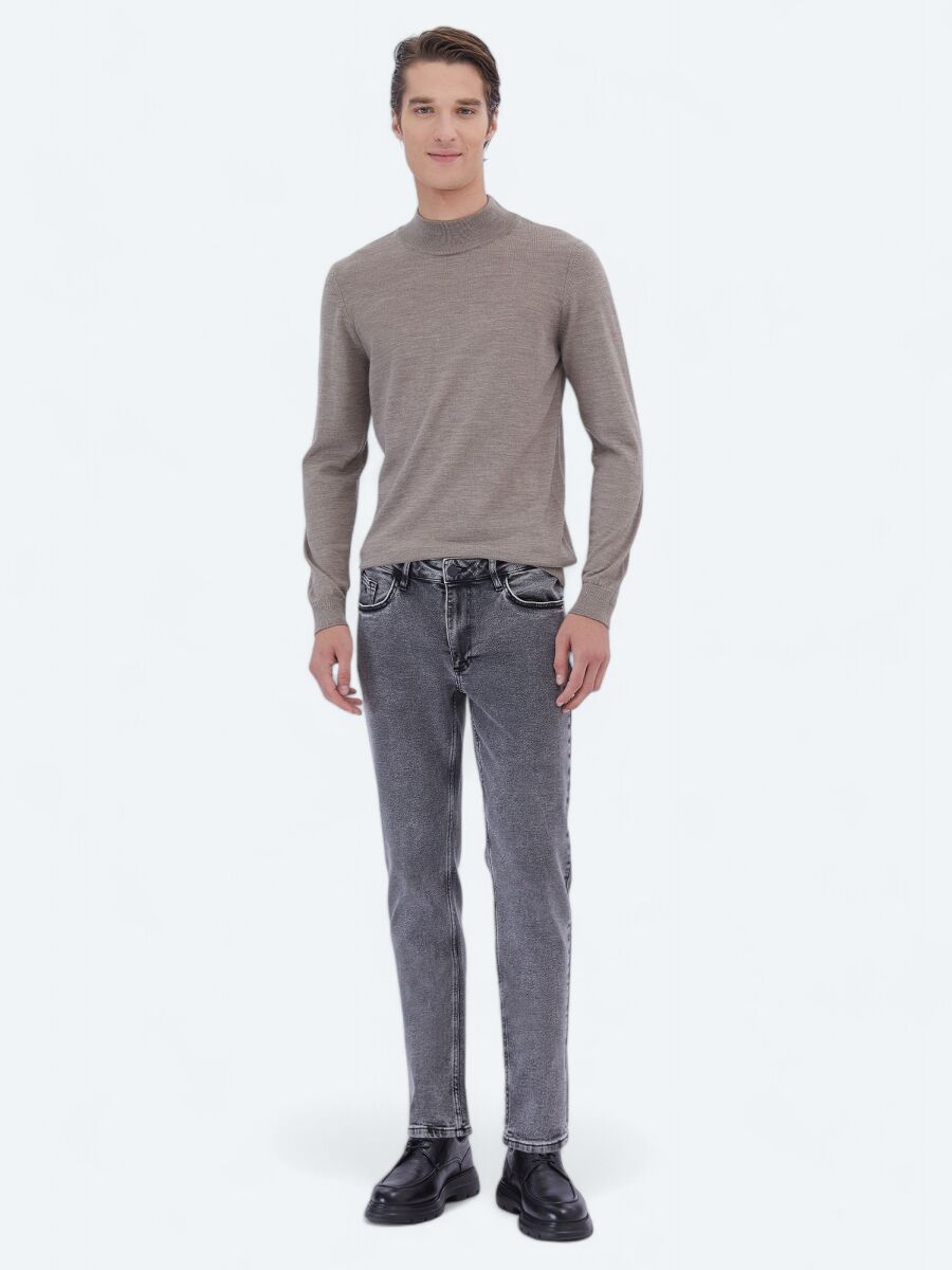 Hard Coal Loose Fit Denim Cotton Blended Trousers - 1