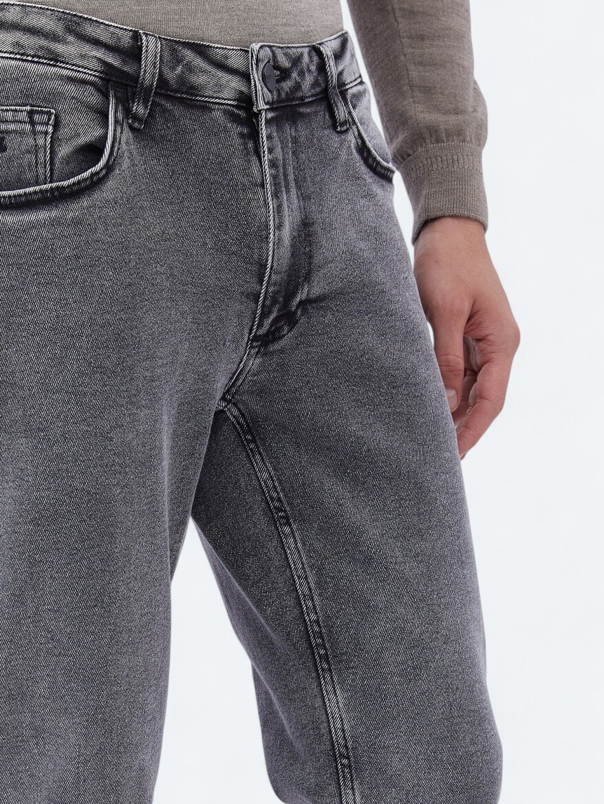 Hard Coal Loose Fit Denim Cotton Blended Trousers - 3