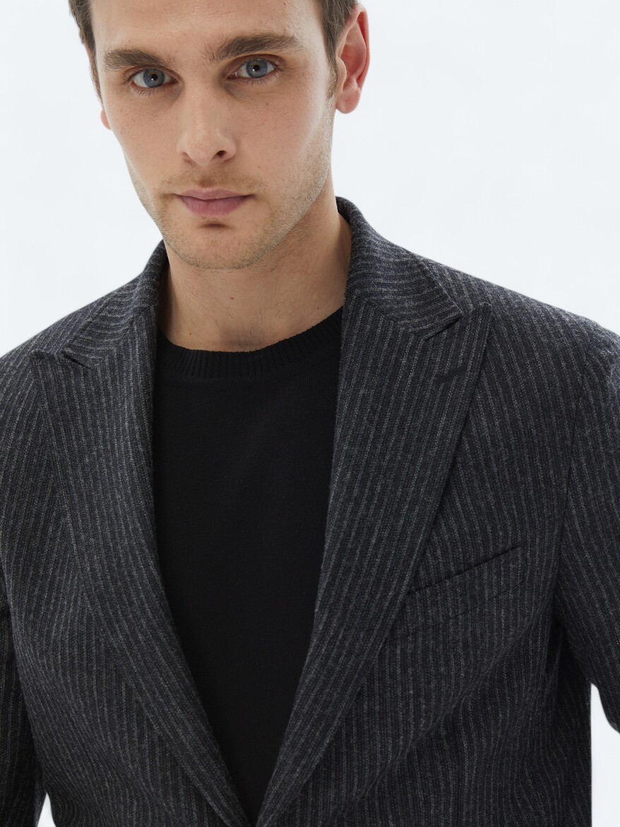 Hard Coal Striped Modern Fit Wool Blended Suit - 6