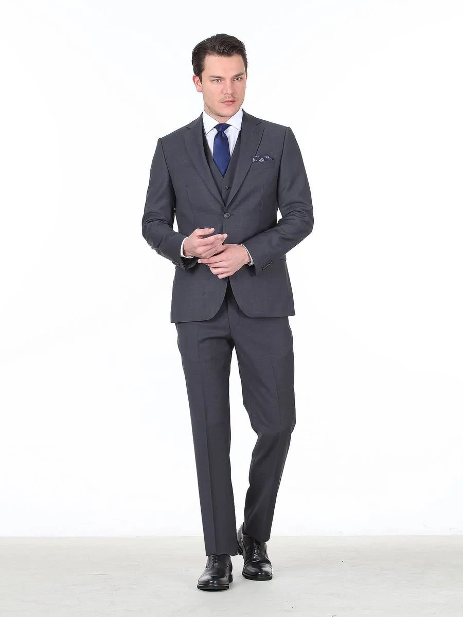 Hard Coal Suit With Waistcoat - 2