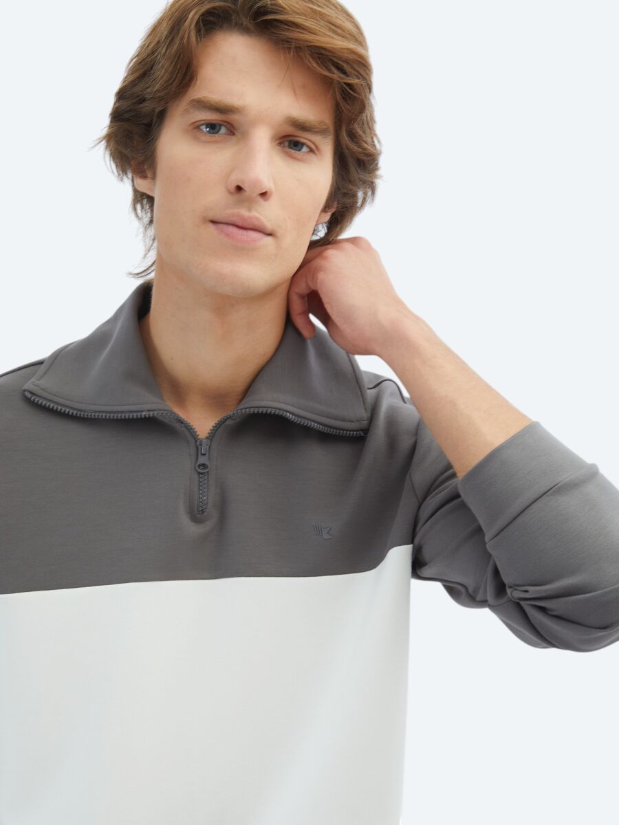 Hard Coal Turtleneck Sweatshirt - 3
