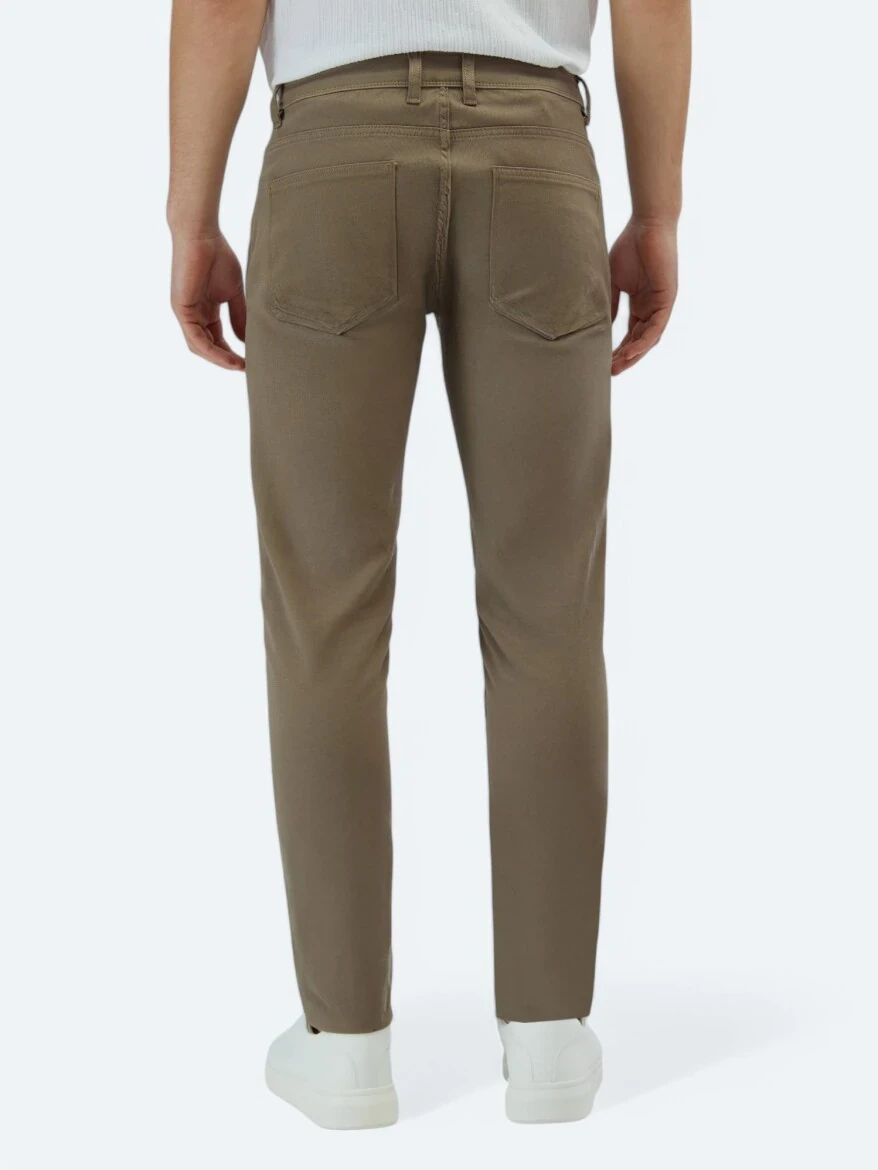 Hazelnut Weaving Slim Fit Casual Cotton Blended Trousers 