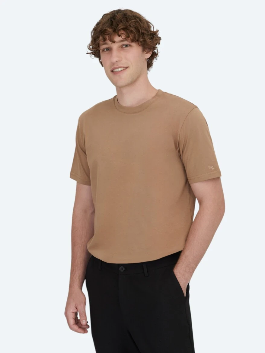 Kahverengi Bisiklet Yaka %100 Pamuk T-Shirt - 1