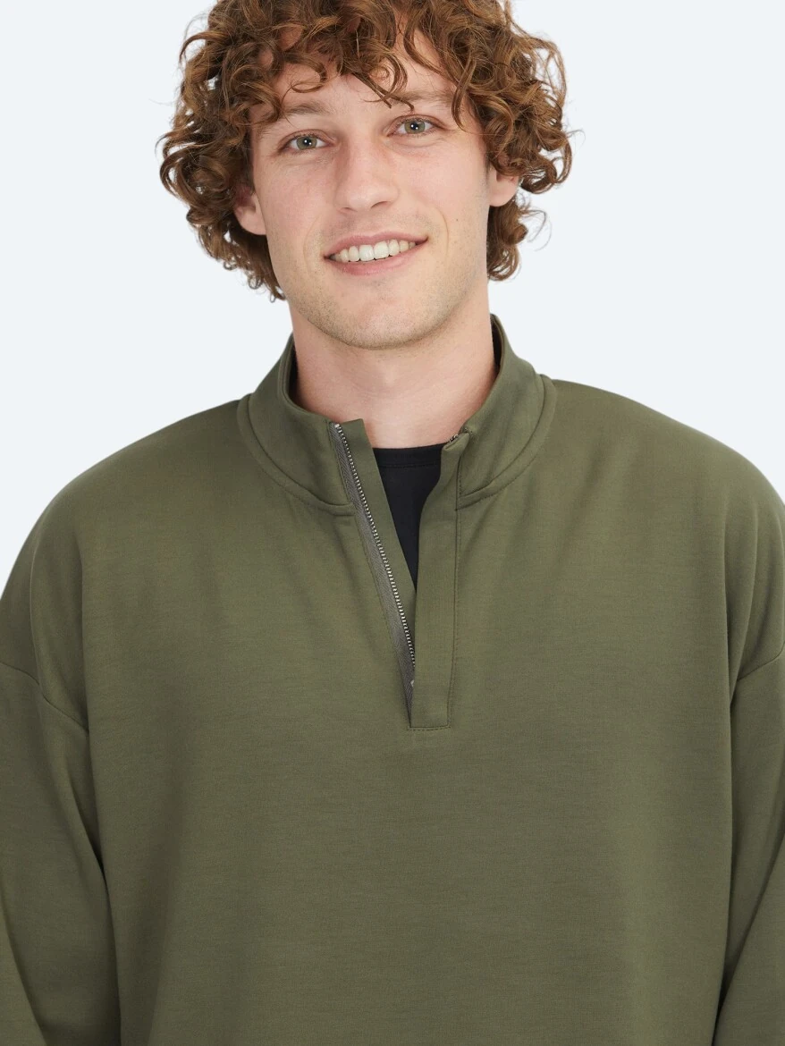 Khaki Turtleneck Sweatshirt - 3