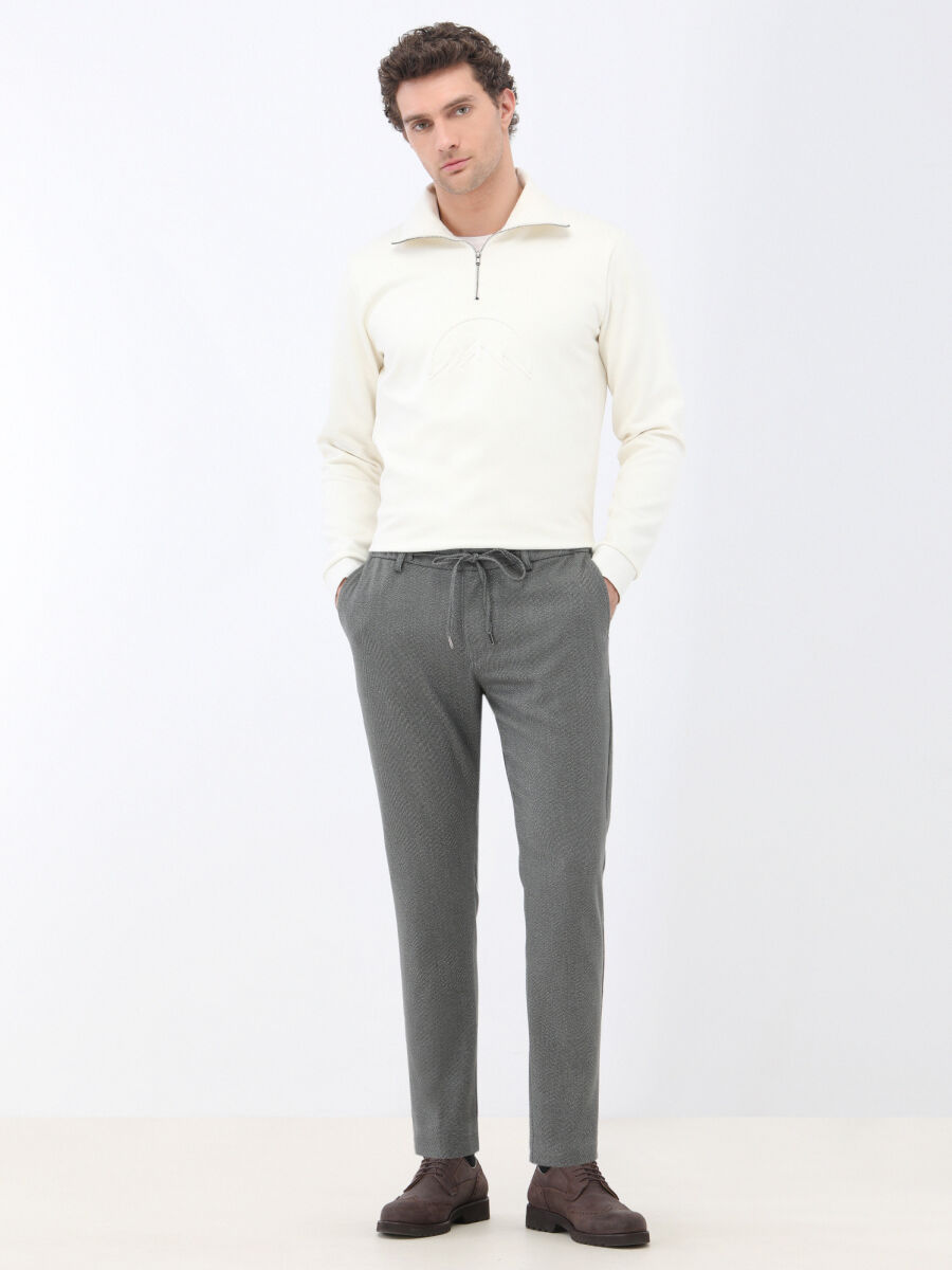 Khaki Weaving Jogging Fit Casual Trousers - 2