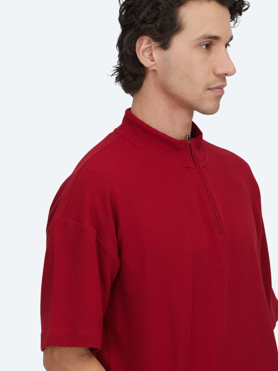 Kırmızı Desenli Dik Yaka T-Shirt - 4