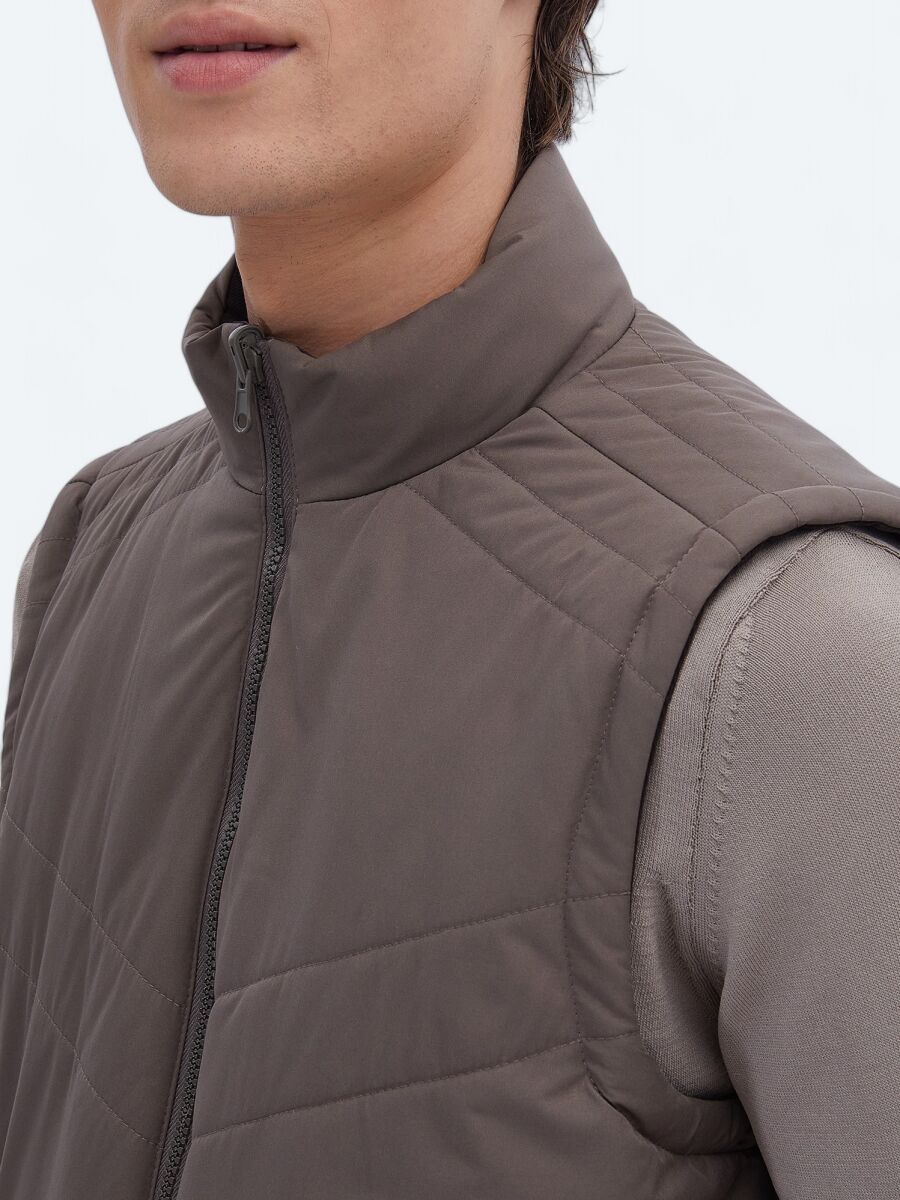 Koyu Vizon Regular Fit Gizli Kapüşon Casual Dokuma Spor Yelek - 9