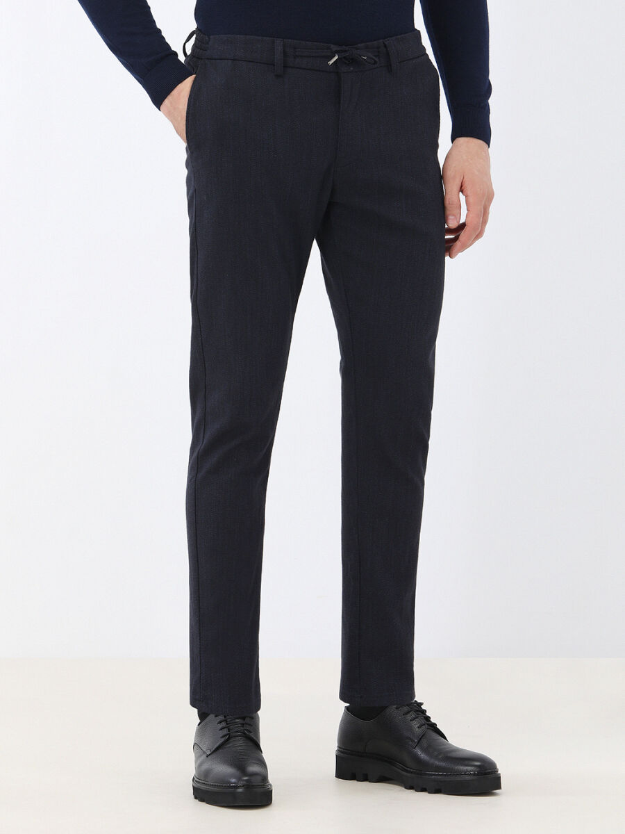 Lacivert Dokuma Jogging Fit Casual Pamuk Karışımlı Pantolon - 1