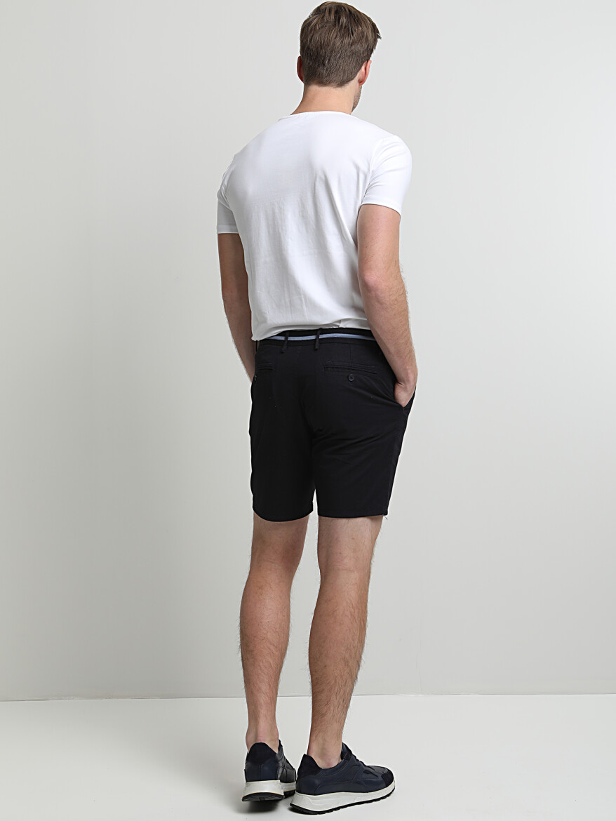 Lacivert Dokuma Slim Fit Casual Pamuk Karışımlı Bermuda - 4
