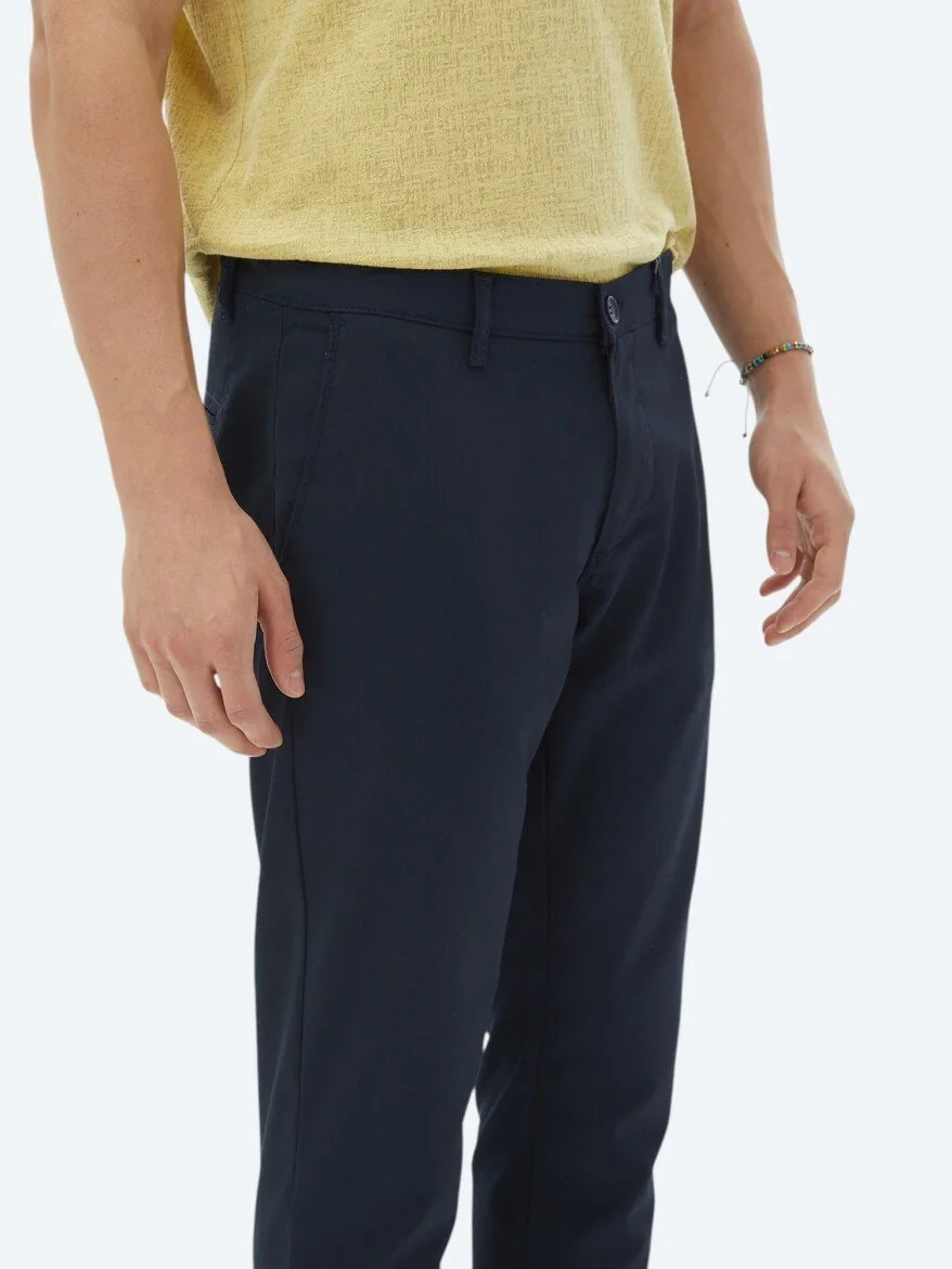 Lacivert Dokuma Slim Fit Casual Pantolon 