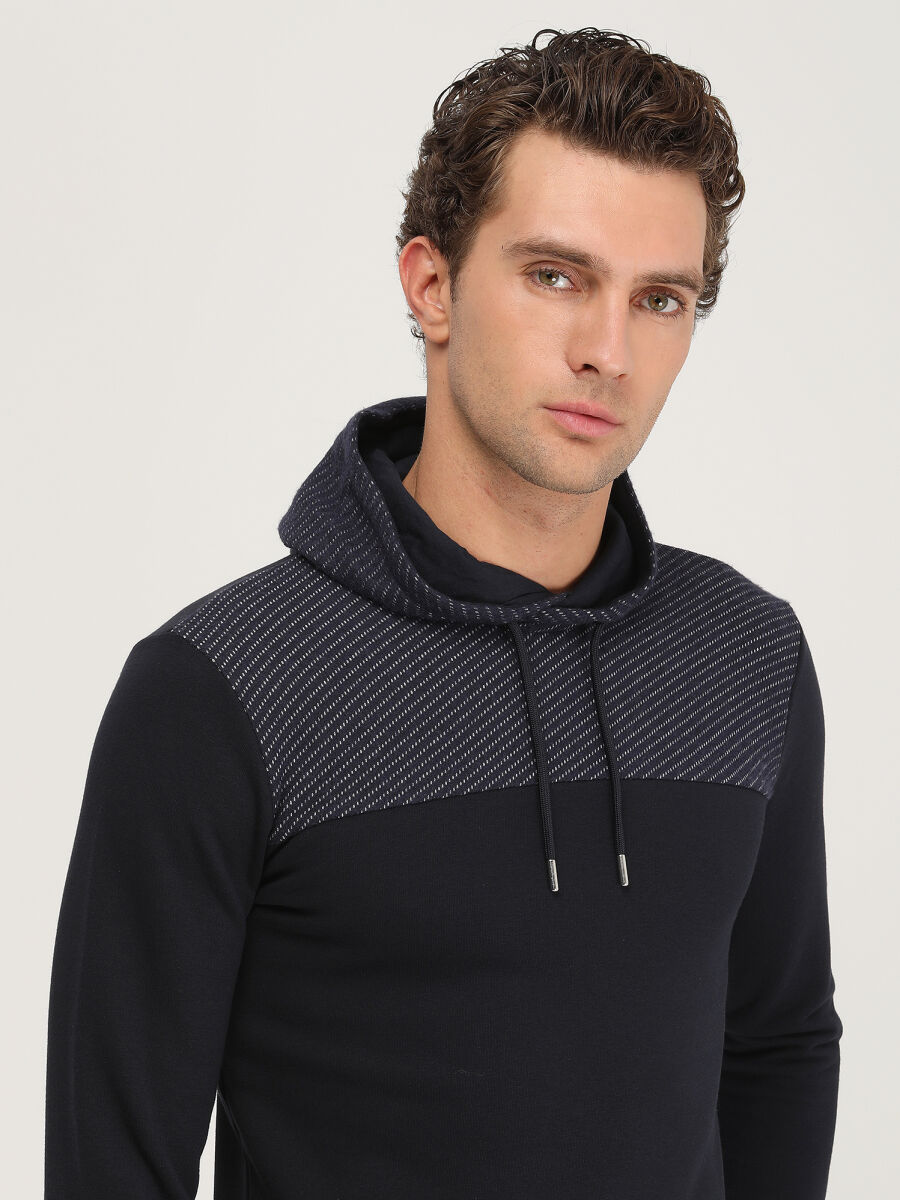 Lacivert Kapüşonlu Desenli Sweatshırt - 3