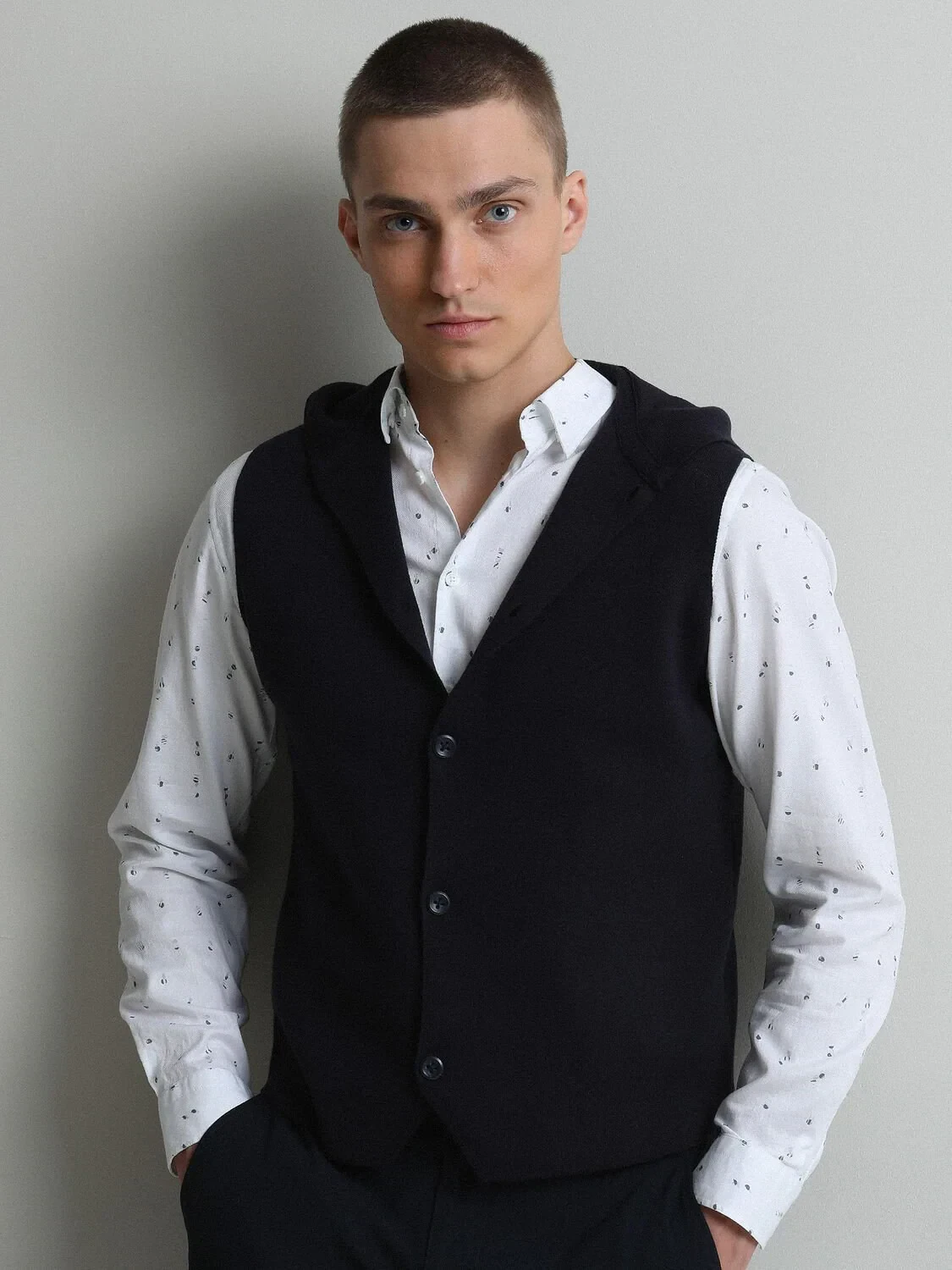 Lacivert Regular Fit Kapüşonlu Smart Casual Örme Triko Yelek - 1