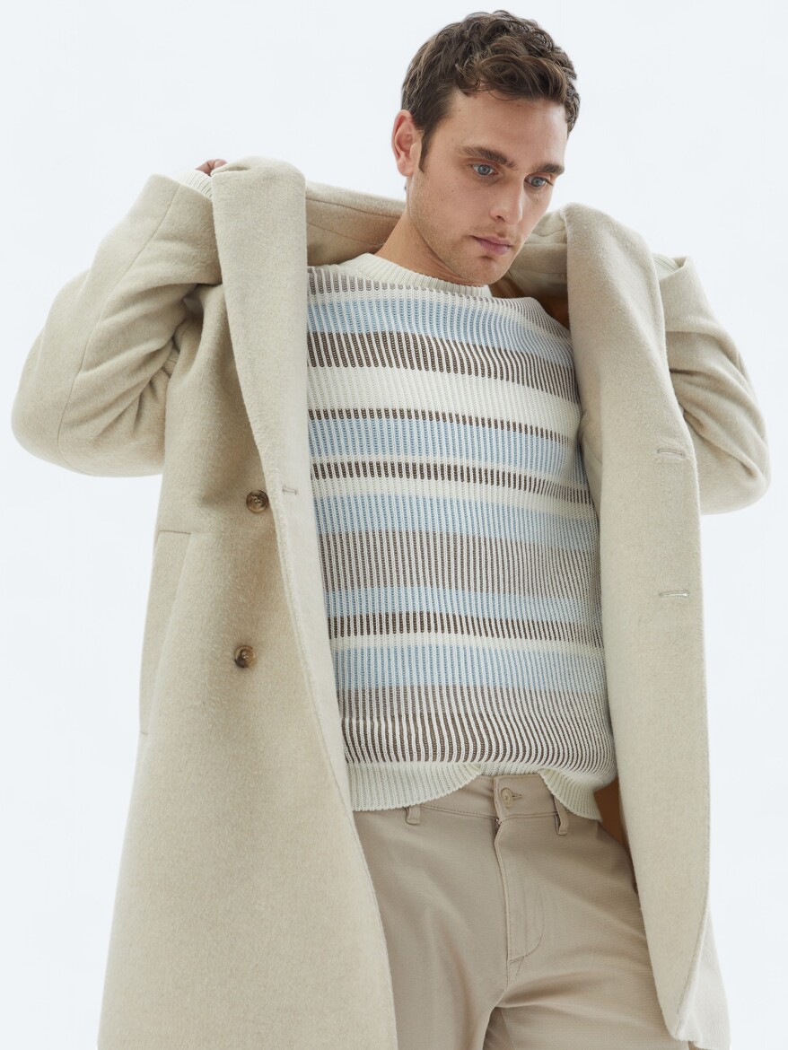 Light Beige Oversize Fit Double Breasted Collar Classical Weaving Overcoat - 3