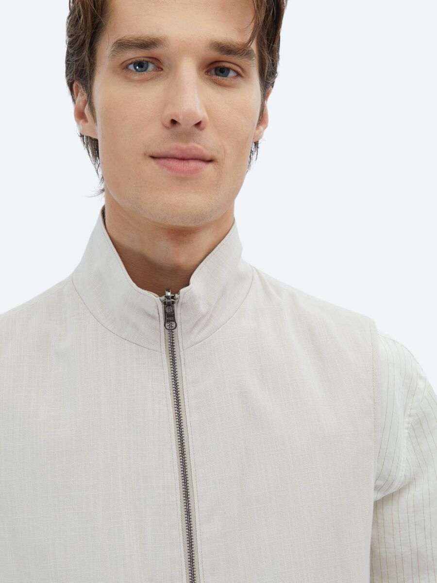 Light Beige Regular Fit Turtleneck Casual Weaving Puffer Vest - 6