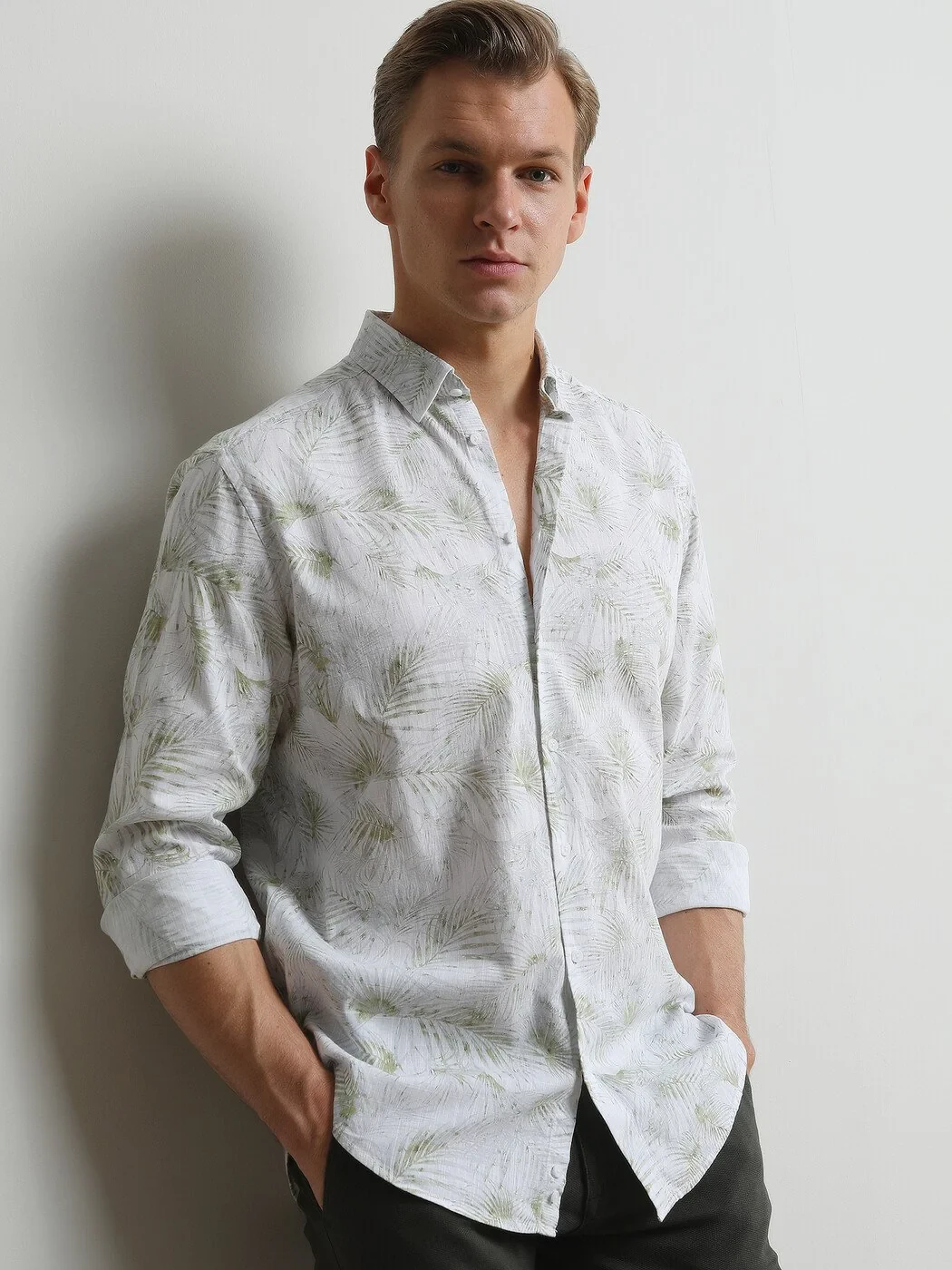 Light Green Printed Regular Fit Antibacterial Weaving Casual 100% Cotton Shirt - 2