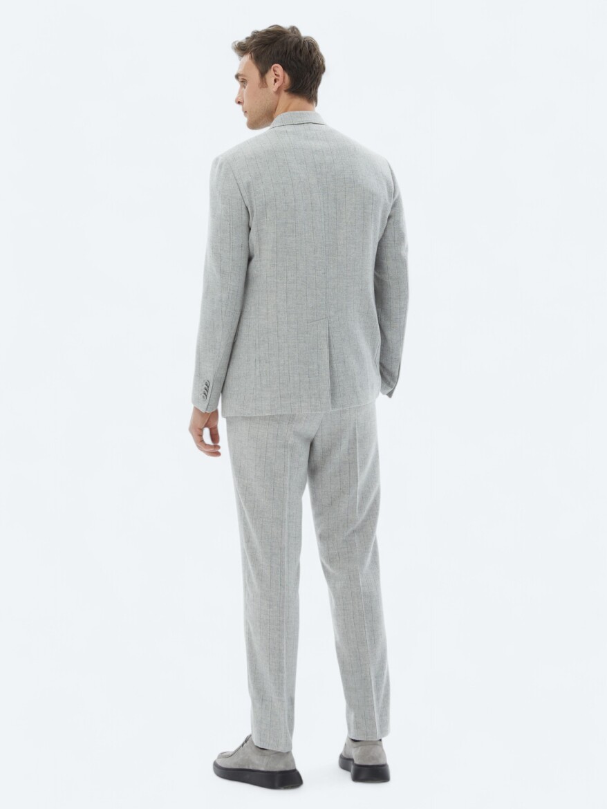 Light Grey Striped Modern Fit Wool Blended Suit - 8