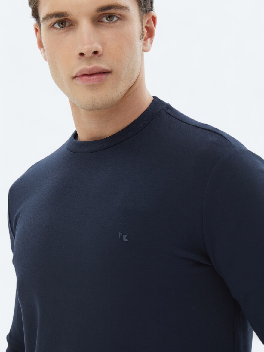 Navy Blue Crew Neck Sweatshirt - 4