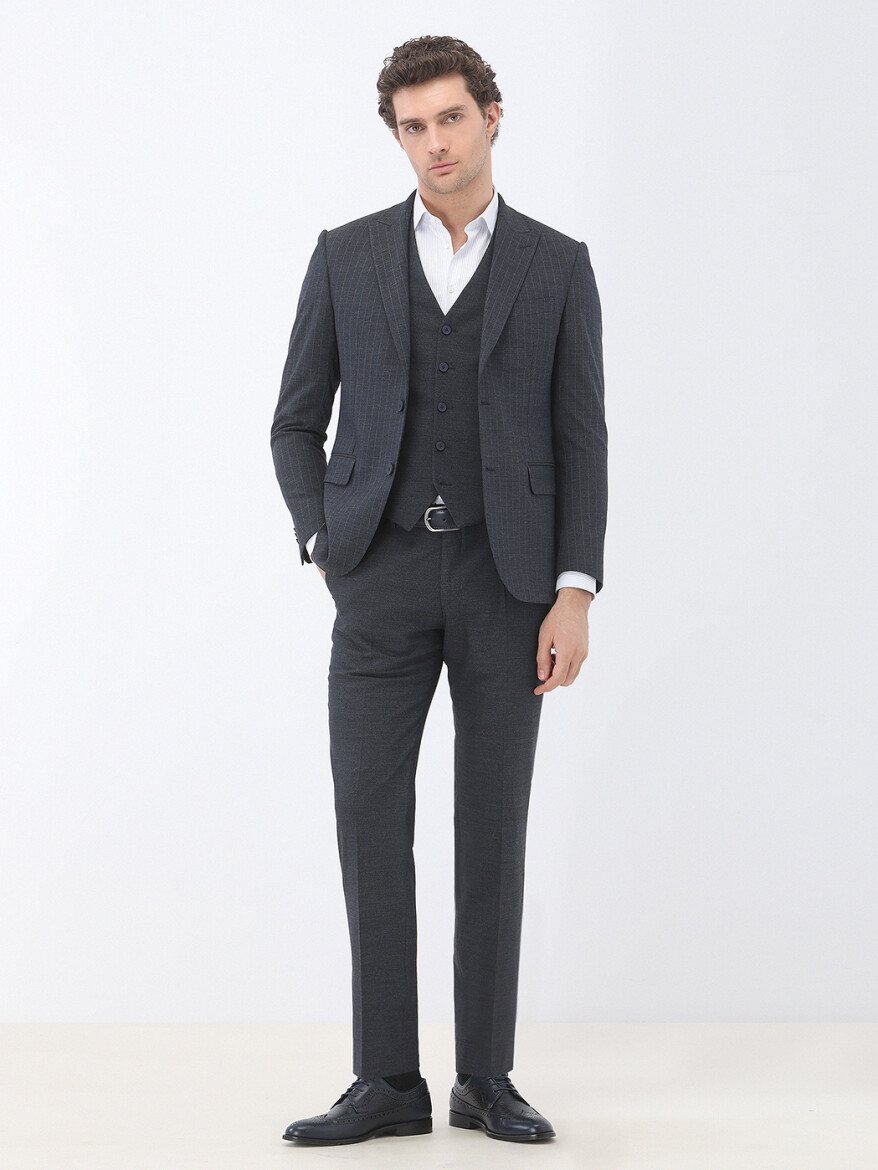 Navy Blue Suit With Waistcoat - 3