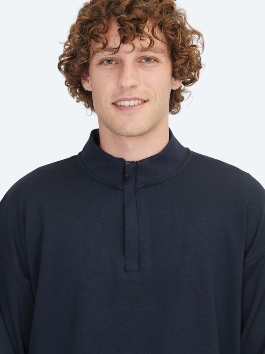 Navy Blue Turtleneck Sweatshirt - 4