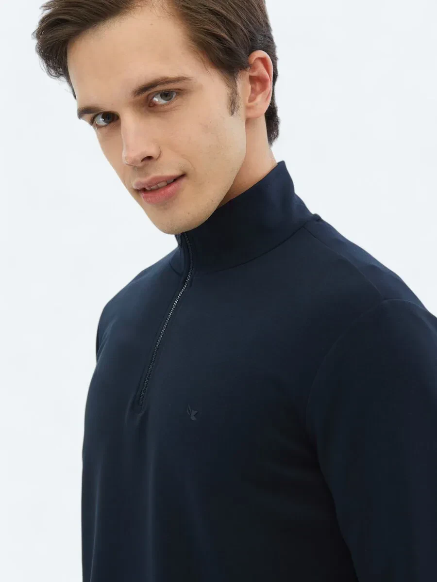 Navy Blue Turtleneck Sweatshirt - 4