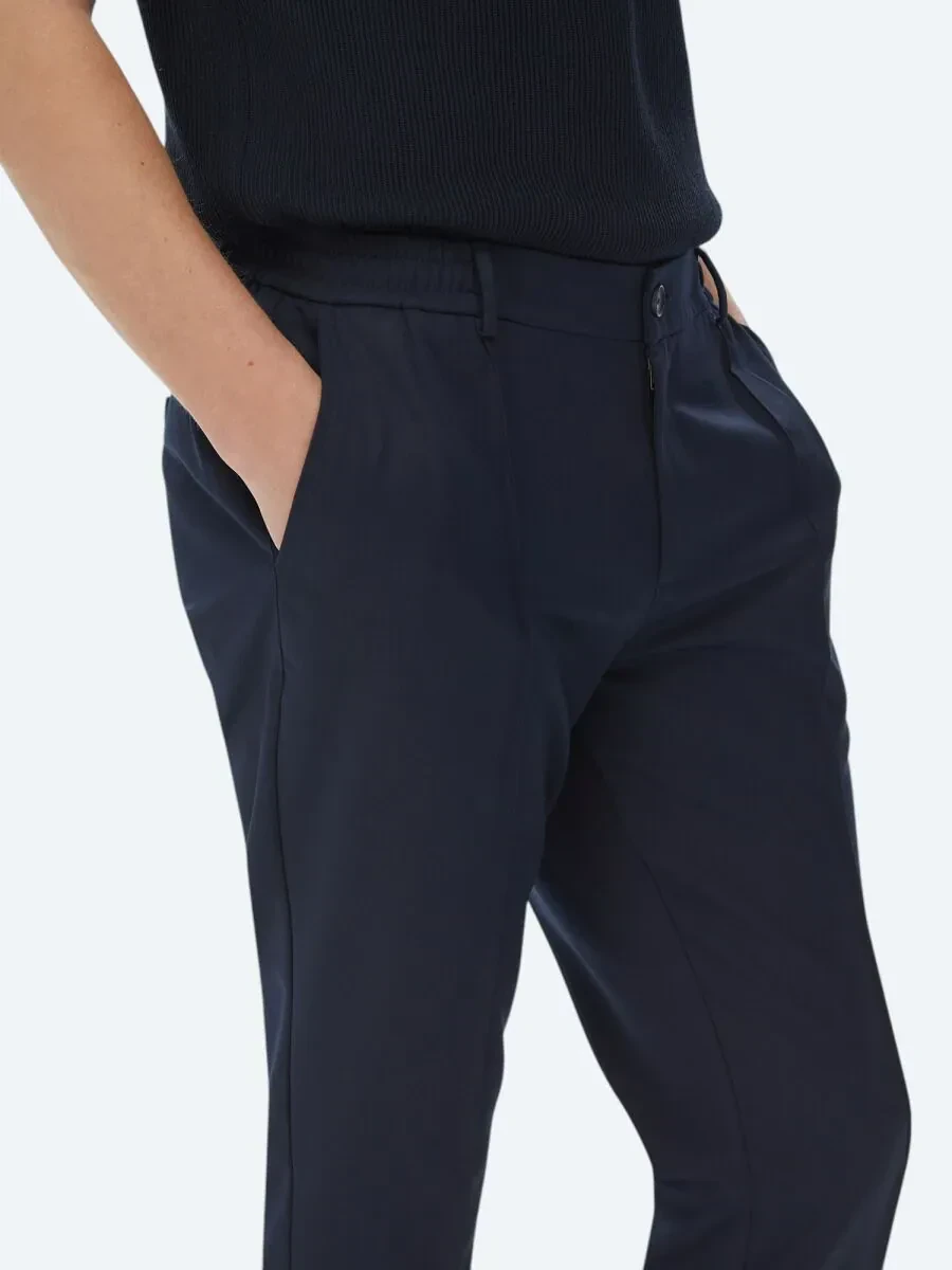 Navy Blue Weaving Jogging Fit Casual Trousers - 3