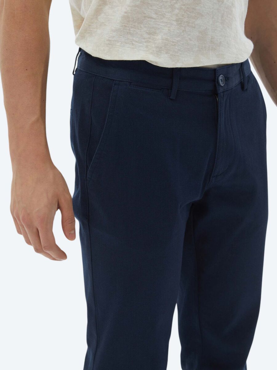Navy Blue Weaving Regular Fit Casual Cotton Blended Trousers - 4