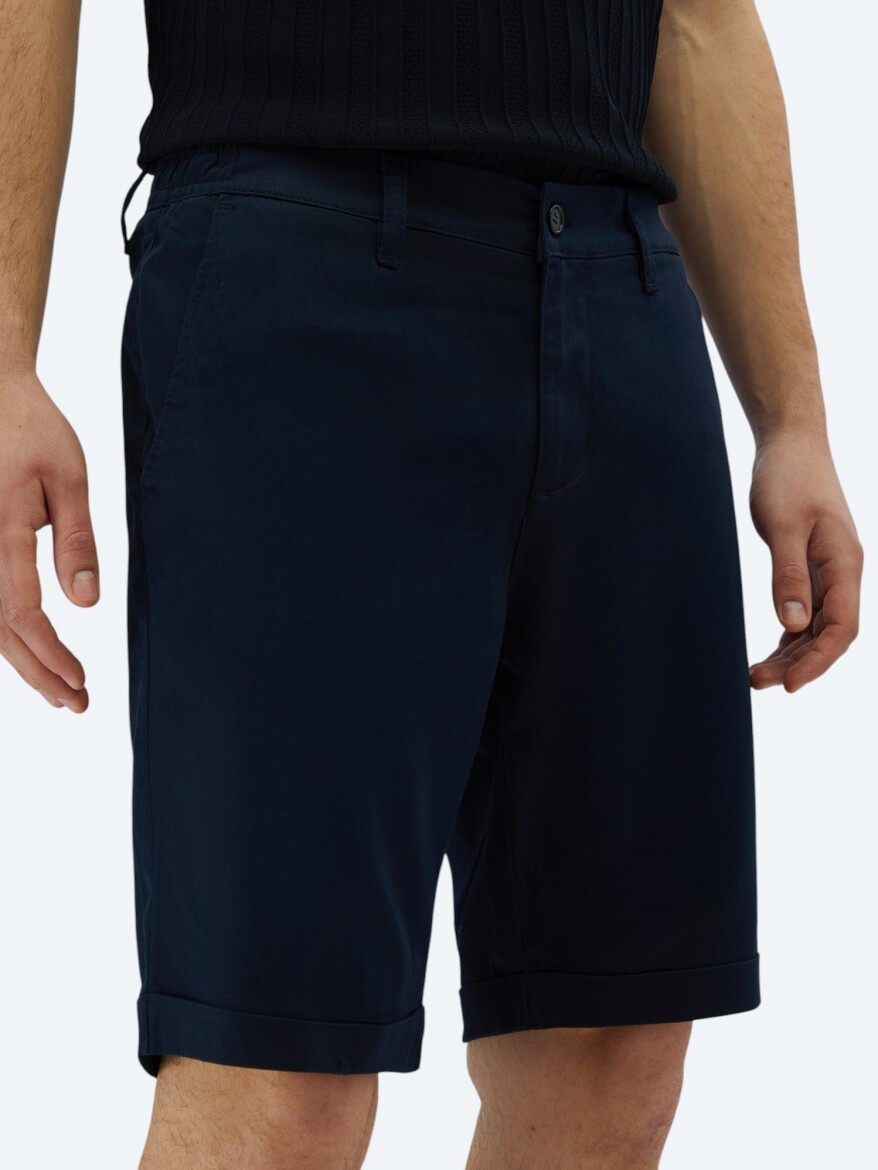 Navy Blue Weaving Slim Fit Casual Cotton Blended Bermuda - 3