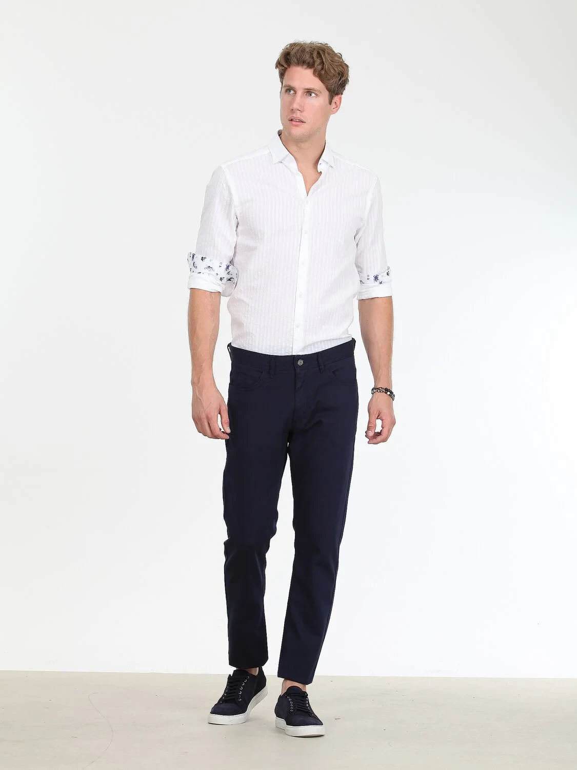 Navy Blue Weaving Slim Fit Casual Cotton Blended Trousers - 2