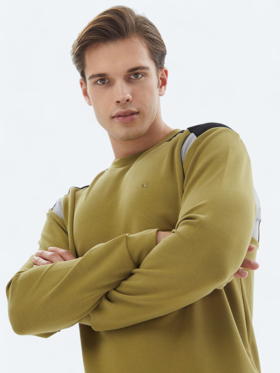 Oil Green Crew Neck Plain Sweatshirt - 3