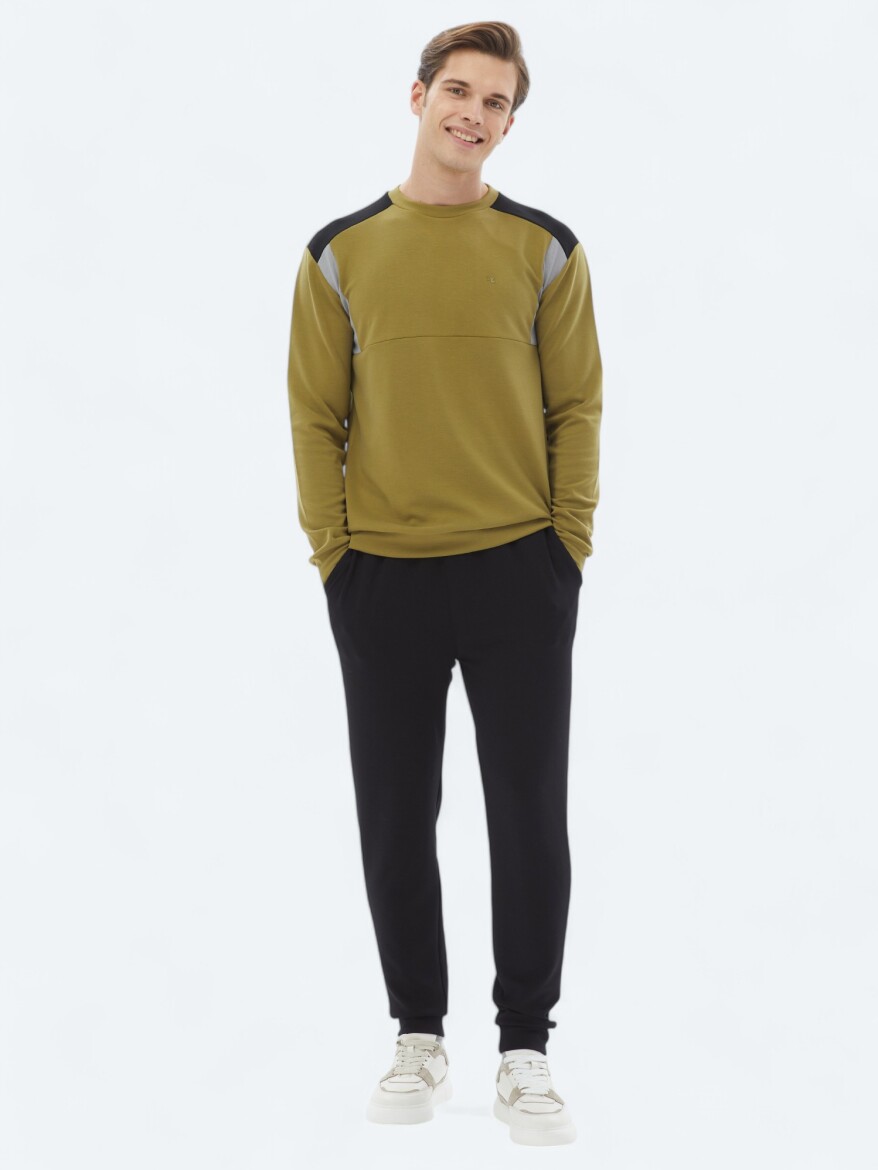 Oil Green Crew Neck Plain Sweatshirt - 4