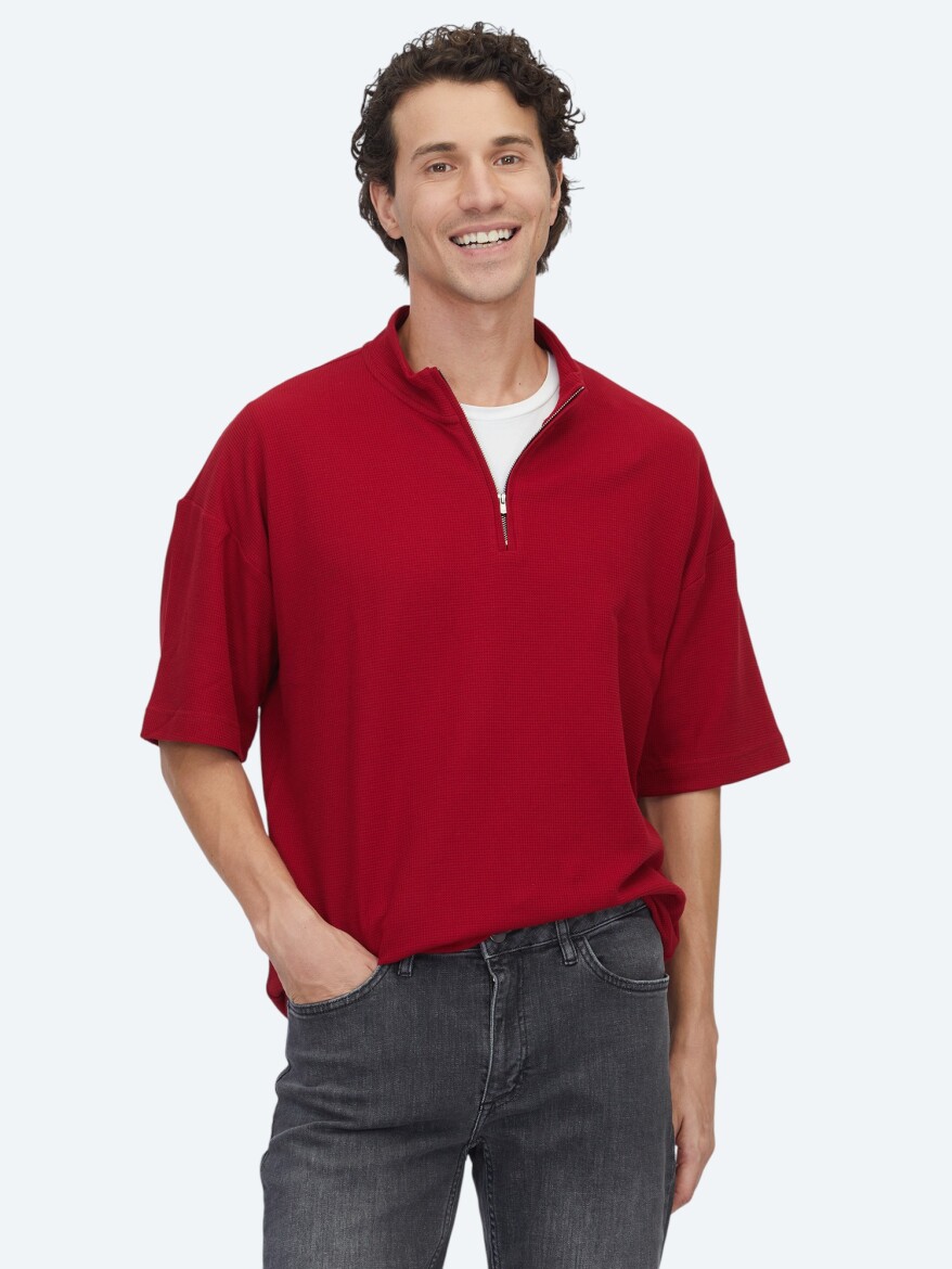 Red Patterned Turtleneck T-Shirt 