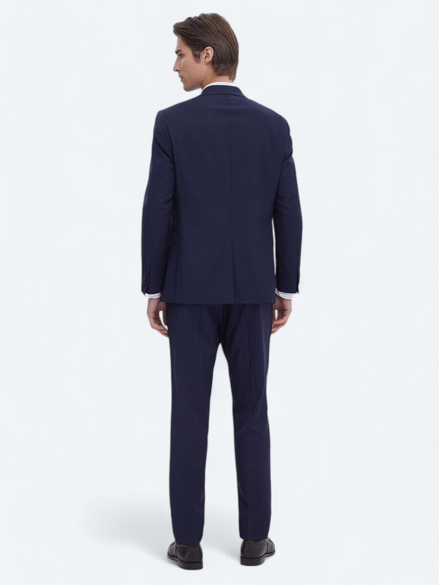 Saks Plain Modern Fit Wool Blended Suit - 6