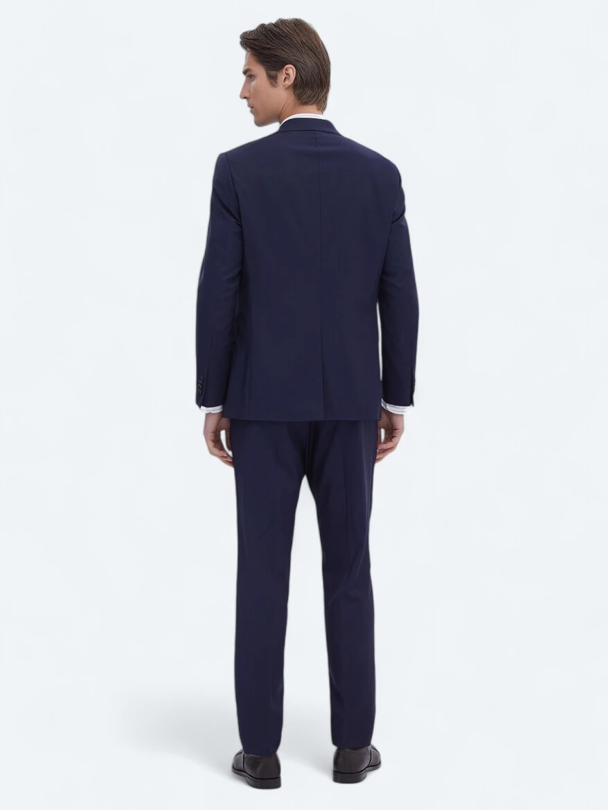 Saks Plain Modern Fit Wool Blended Suit - 6