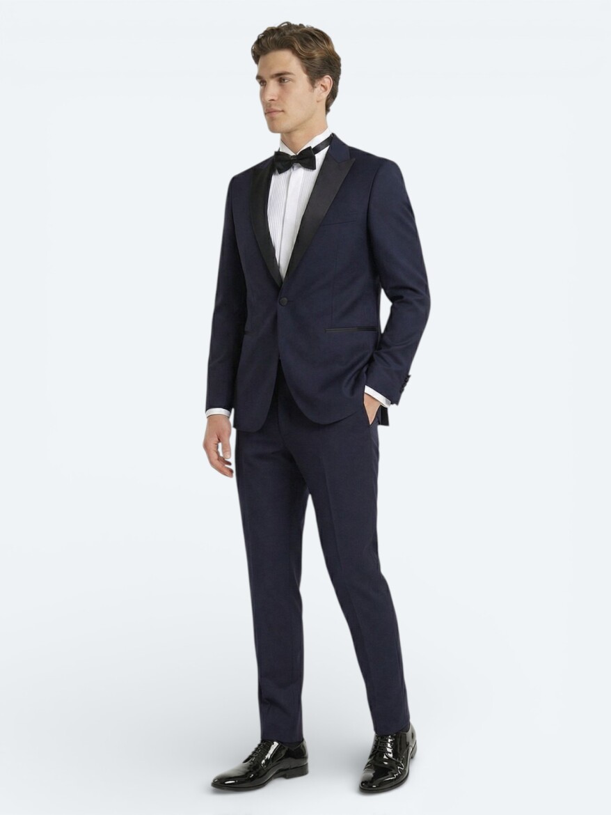 Saks Tuxedo - 3