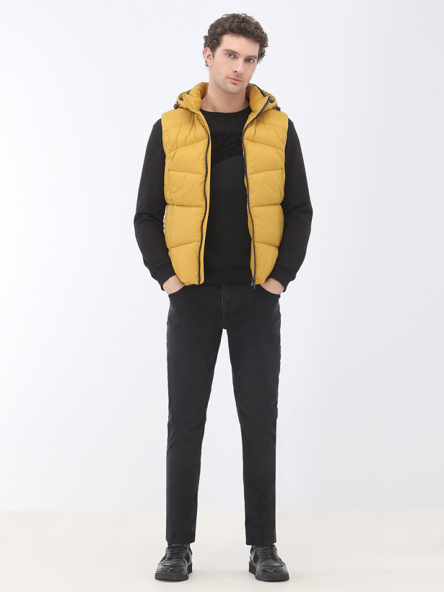 Sarı Regular Fit Kapüşonlu Casual Dokuma Spor Yelek - 2