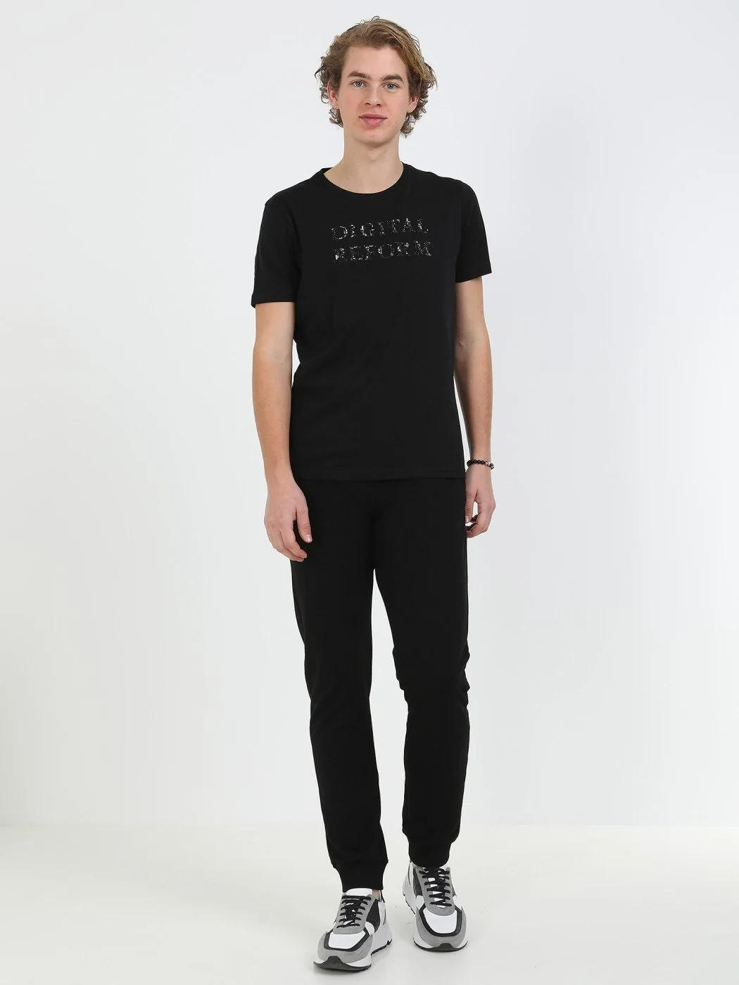 Siyah Baskılı Bisiklet Yaka %100 Pamuk T-Shirt - 3