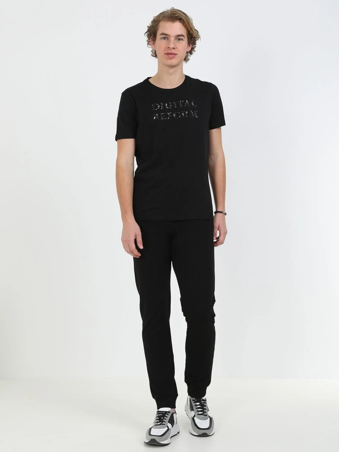Siyah Baskılı Bisiklet Yaka %100 Pamuk T-Shirt - 3