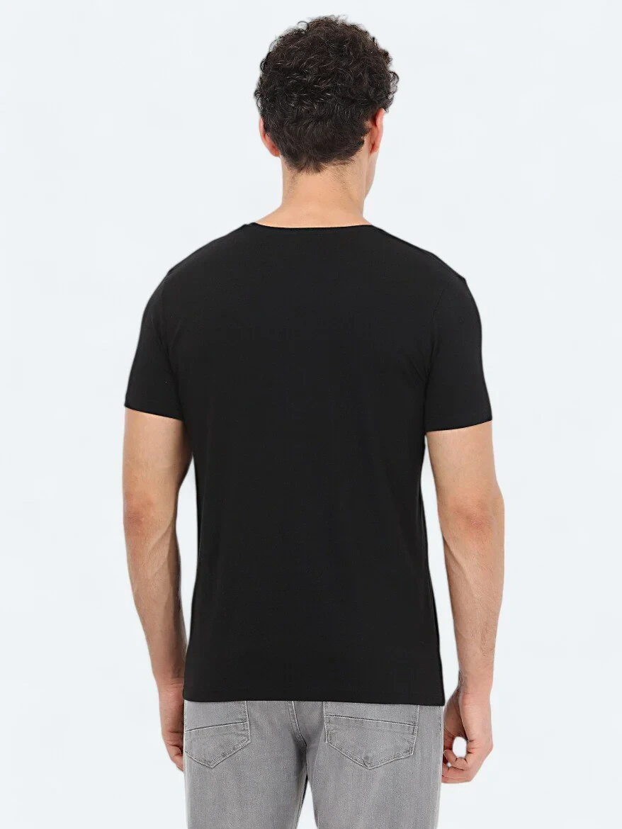 Siyah Bisiklet Yaka Pamuk Karışımlı T-Shirt 