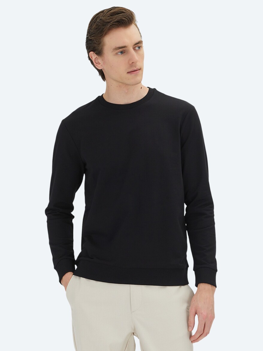 Siyah Bisiklet Yaka Sweatshırt - 1