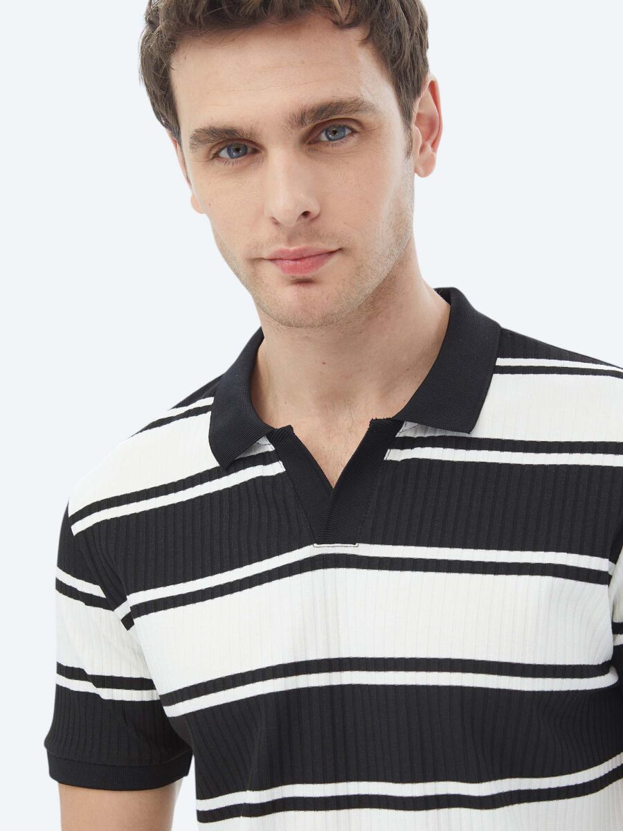 Siyah Çizgili Polo Yaka T-Shirt - 5