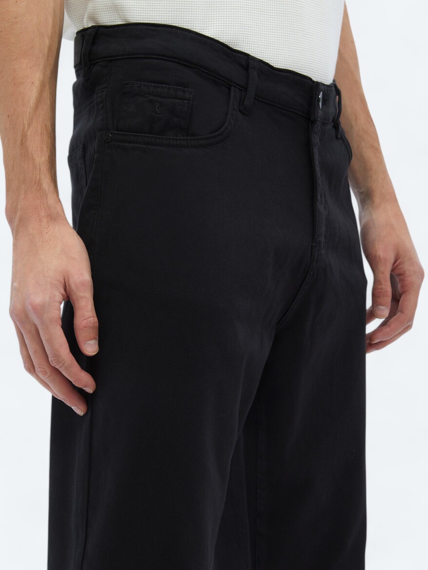 Siyah Dokuma Carrot Fit Casual Pamuk Karışımlı Pantolon - 3