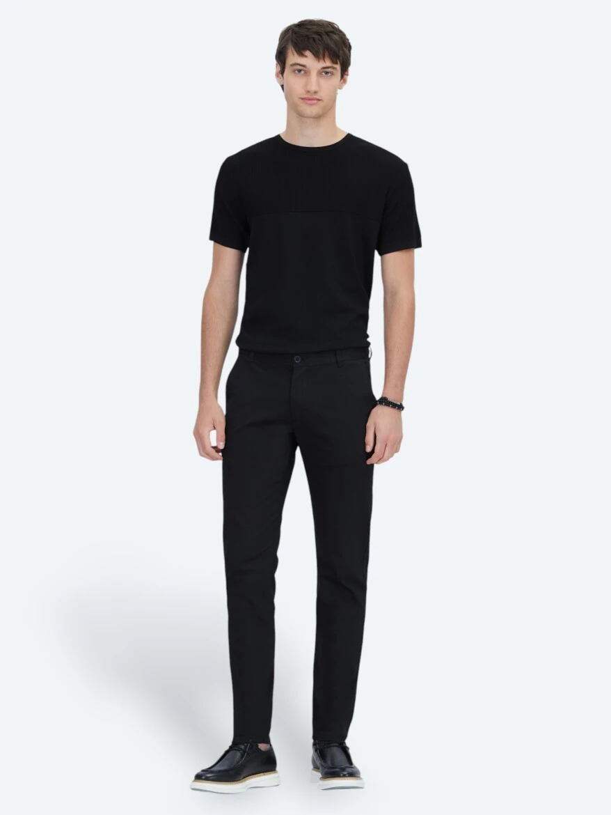 Siyah Dokuma Regular Fit Casual Pamuk Karışımlı Pantolon - KİP