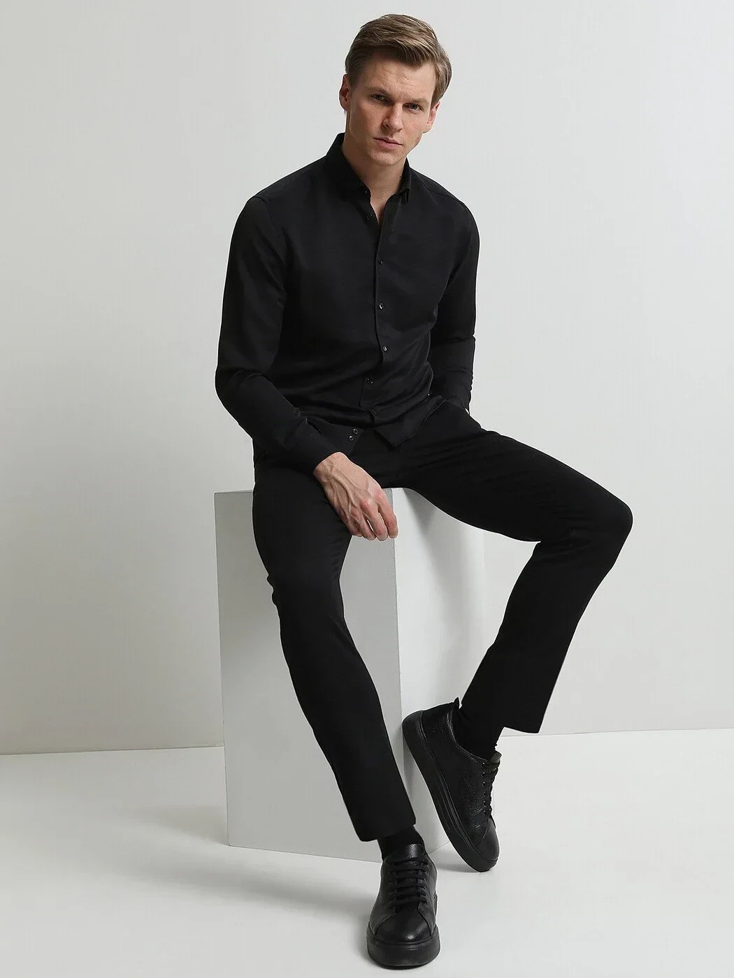 Siyah Dokuma Slim Fit Smart Casual Pamuk Karışımlı Pantolon - 1