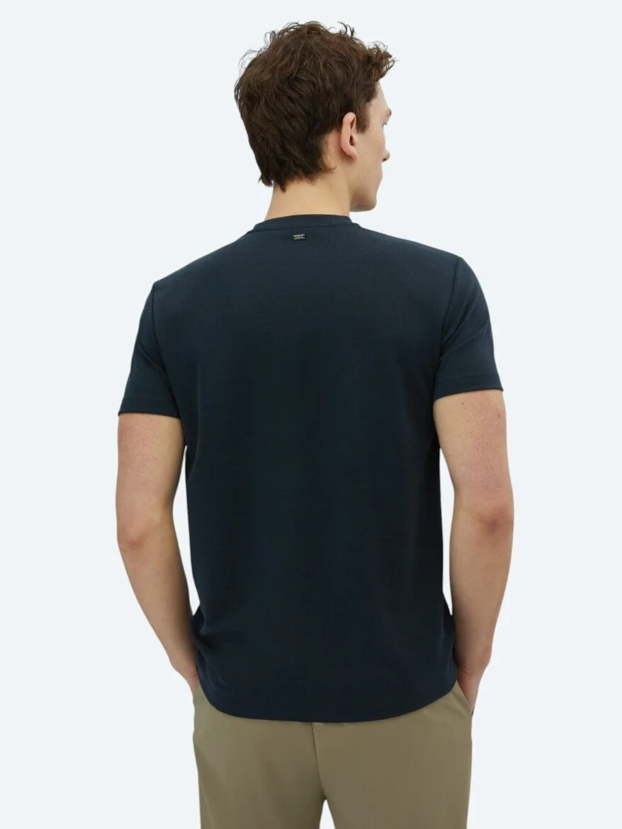 Siyah Düz Bisiklet Yaka T-Shirt 
