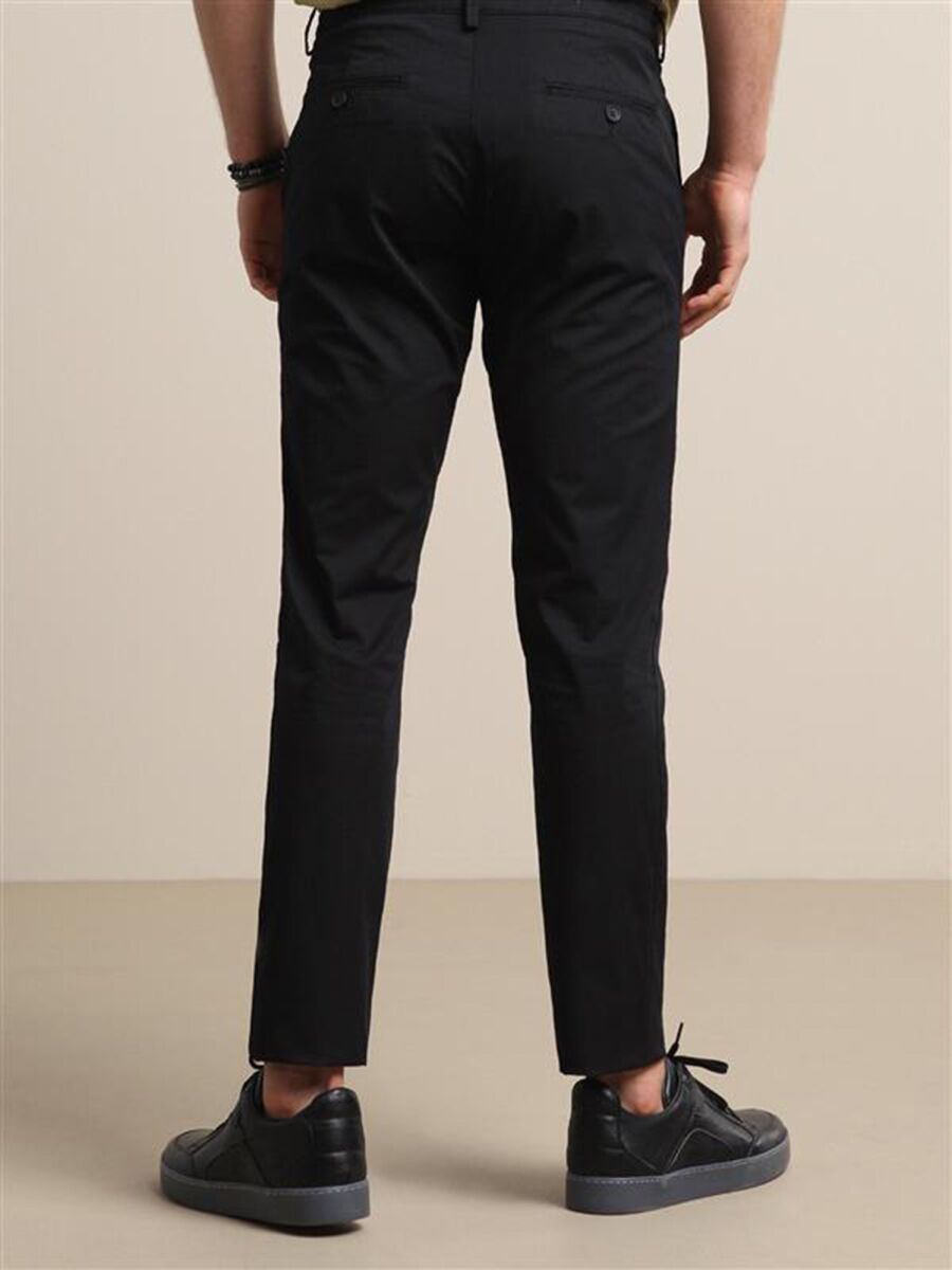 Siyah Düz Dokuma Regular Fit Casual Pamuk Karışımlı Pantolon - 4